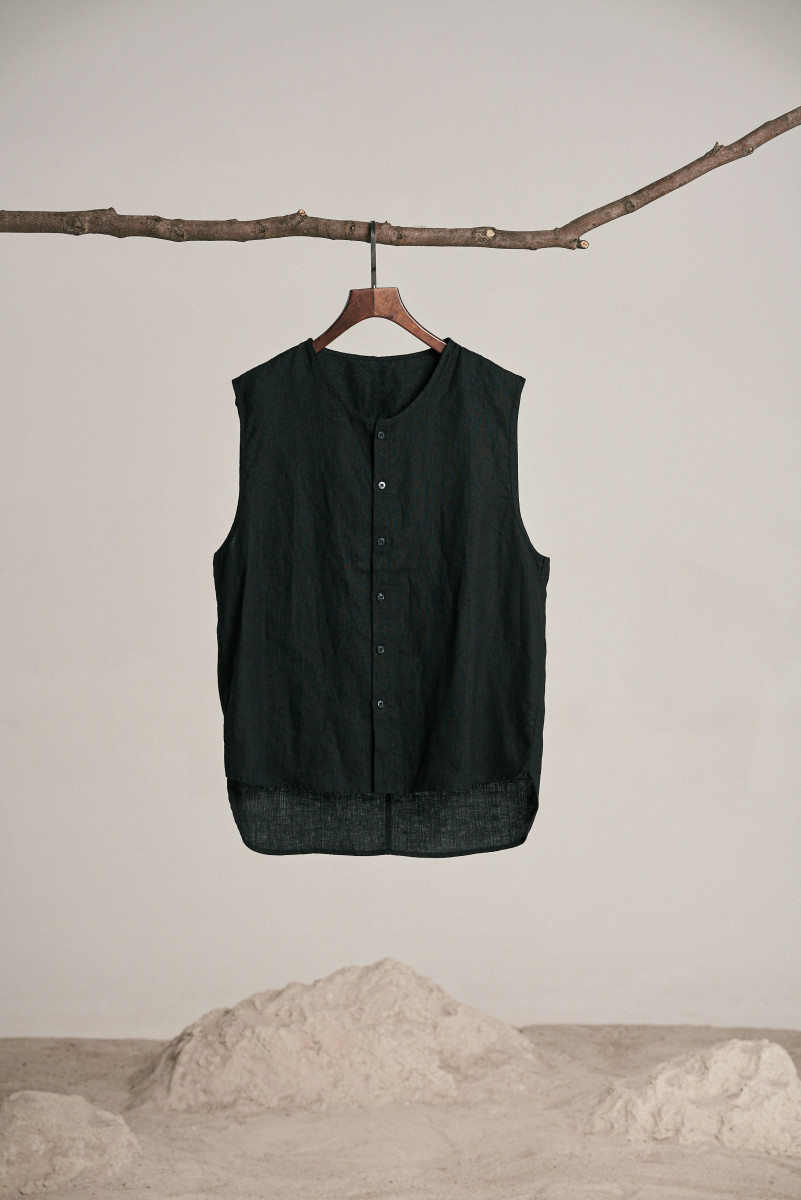 Blusa de botão preta